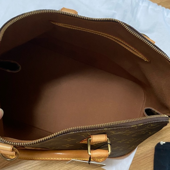 Louis Vuitton Alma Pm bag great shape - Picture 14 of 15